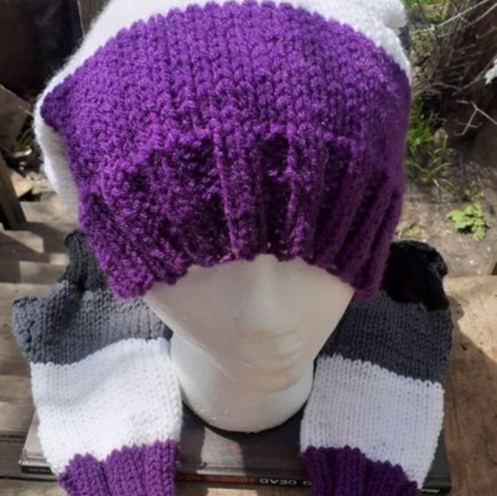 COPY - Asexual inspired hand knitted slouchy hat and fingerless gloves set